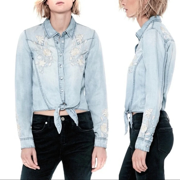 Womens Blank NYC Chambray Light Blue Embroidered,Distressed  Crop Blouse L Boho - Picture 1 of 11